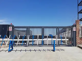 Expandable Safety Barrier