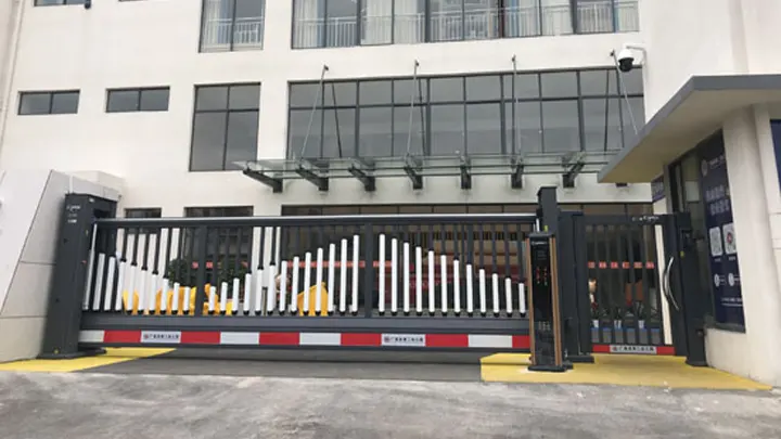 Cantilever sliding gate project